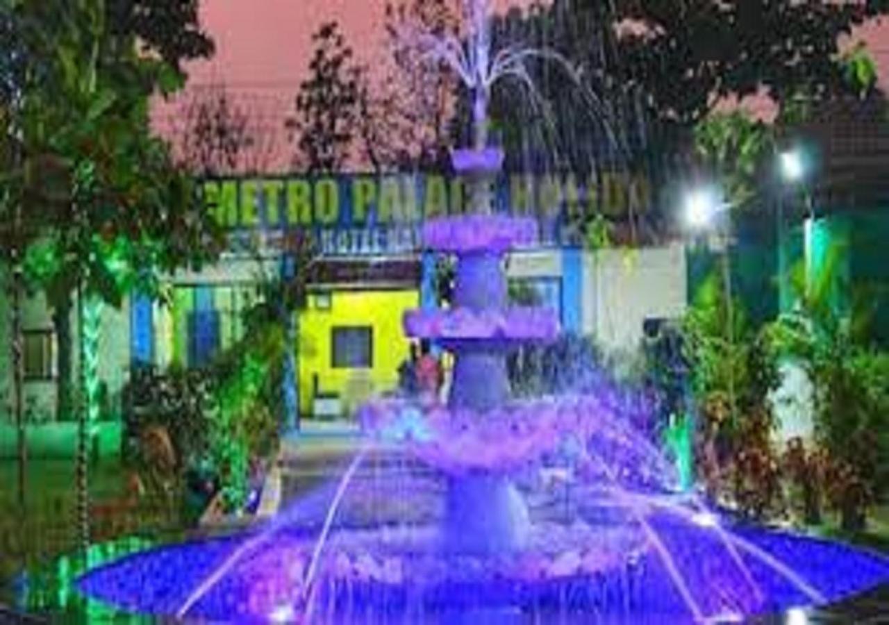 Hotel Metro Palace Resort Karjat Extérieur photo