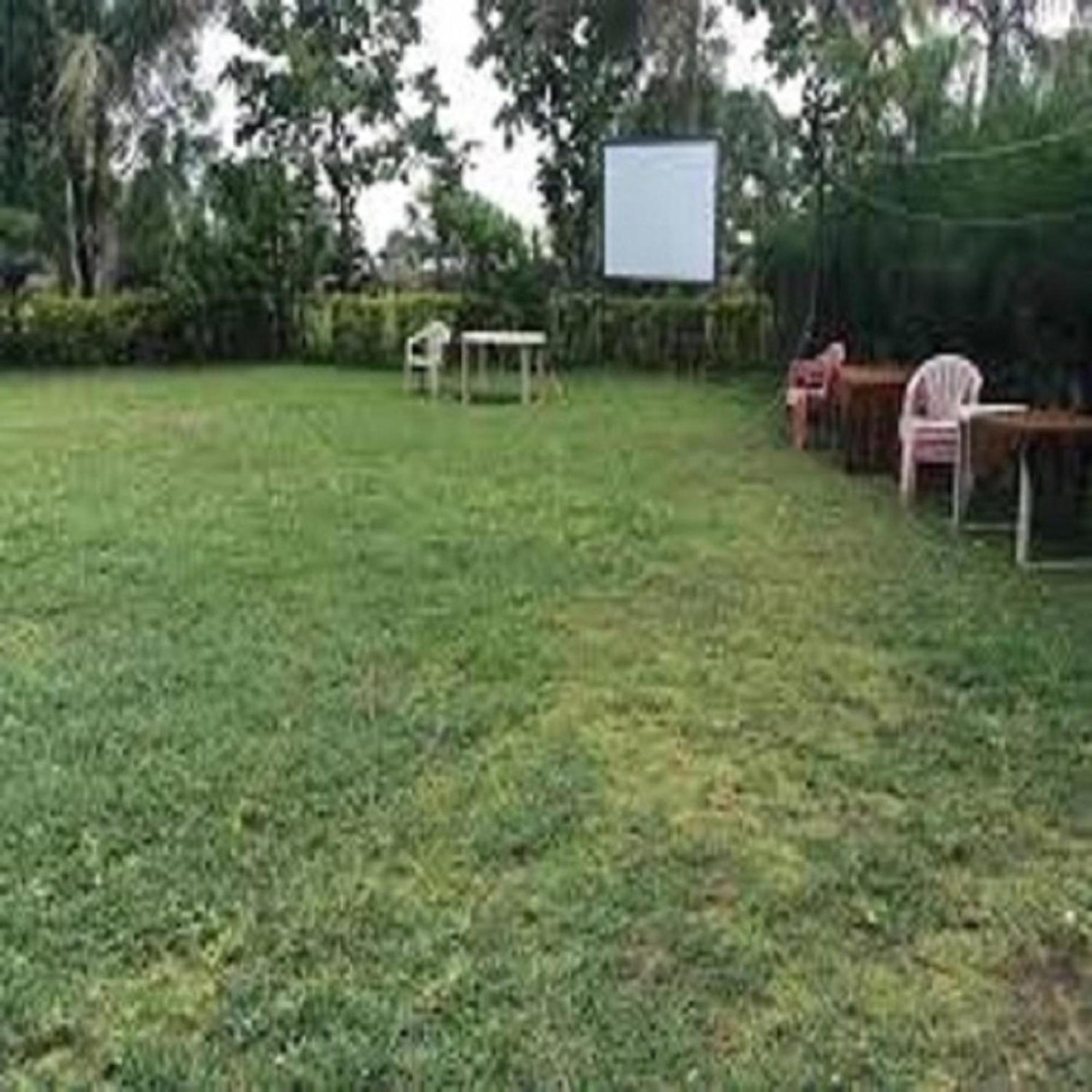 Hotel Metro Palace Resort Karjat Extérieur photo